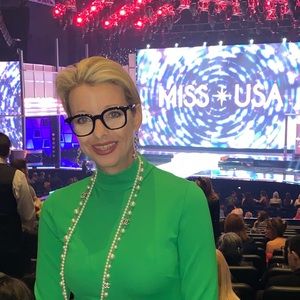 Meet your Posher, Sheila